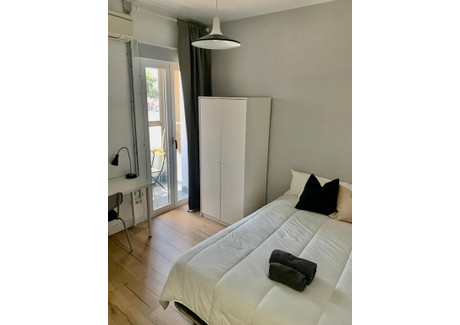 Mieszkanie do wynajęcia - Avenida del Mediterráneo Madrid, Hiszpania, 93 m², 928 USD (3852 PLN), NET-101412122