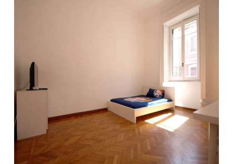 Mieszkanie do wynajęcia - Via Niccolò Paganini Milan, Włochy, 130 m², 896 USD (3745 PLN), NET-101525614