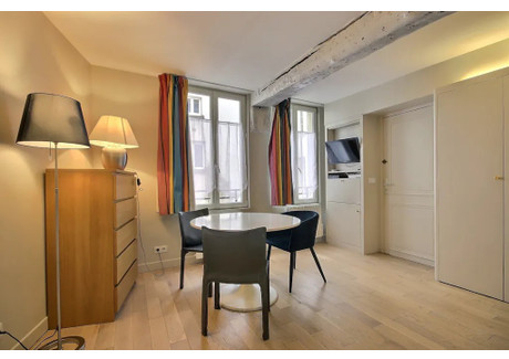 Mieszkanie do wynajęcia - Rue Sainte-Croix-de-la-Bretonnerie Paris, Francja, 24 m², 1737 USD (6967 PLN), NET-101664464