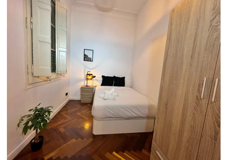 Mieszkanie do wynajęcia - Carrer de Pau Claris Barcelona, Hiszpania, 231 m², 819 USD (3282 PLN), NET-101668206