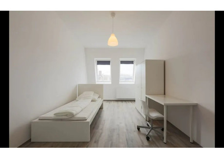 Mieszkanie do wynajęcia - Kottbusser Damm Berlin, Niemcy, 71 m², 840 USD (3369 PLN), NET-101755916