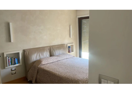 Mieszkanie do wynajęcia - Via Appia Nuova Rome, Włochy, 100 m², 2333 USD (9354 PLN), NET-101848003