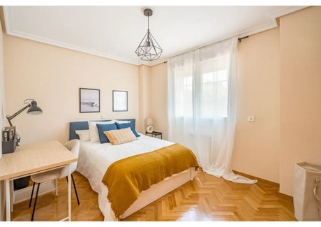 Mieszkanie do wynajęcia - Calle de Villaamil Madrid, Hiszpania, 253 m², 722 USD (2996 PLN), NET-101956042