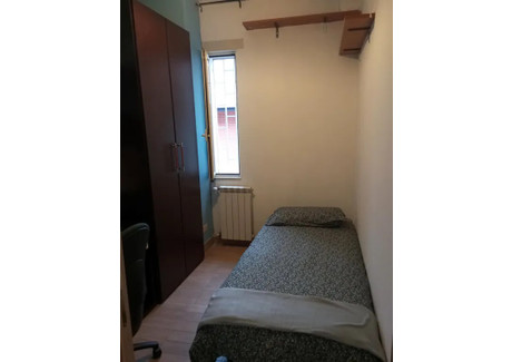 Mieszkanie do wynajęcia - Via Francesco di Benedetto Rome, Włochy, 65 m², 416 USD (1691 PLN), NET-102055058