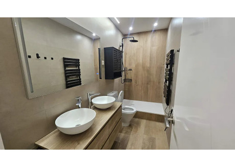 Mieszkanie do wynajęcia - Carrer de Felip II Barcelona, Hiszpania, 100 m², 781 USD (3196 PLN), NET-102094826