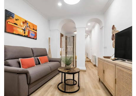 Mieszkanie do wynajęcia - Calle de Santa Brígida Madrid, Hiszpania, 35 m², 3623 USD (15 036 PLN), NET-102094939