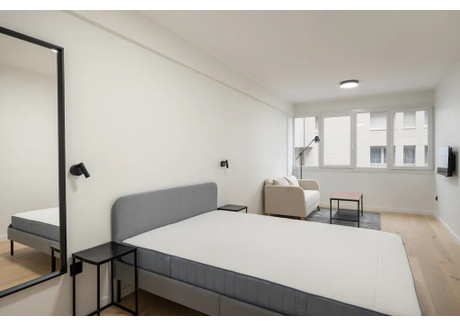 Mieszkanie do wynajęcia - Rue Fernand Pelloutier Clichy, Francja, 27 m², 1387 USD (5671 PLN), NET-102281482