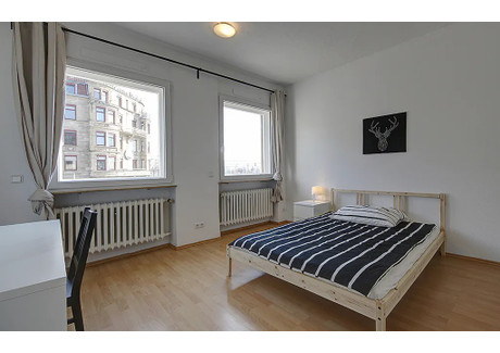 Mieszkanie do wynajęcia - König-Karl-Straße Stuttgart, Niemcy, 90 m², 670 USD (2739 PLN), NET-102311974