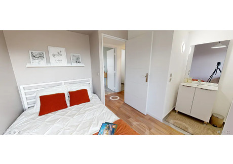 Mieszkanie do wynajęcia - Impasse des Tilleuls Villeurbanne, Francja, 177 m², 699 USD (2902 PLN), NET-102463261