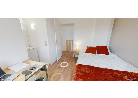 Mieszkanie do wynajęcia - Impasse des Tilleuls Villeurbanne, Francja, 177 m², 706 USD (2875 PLN), NET-102463343