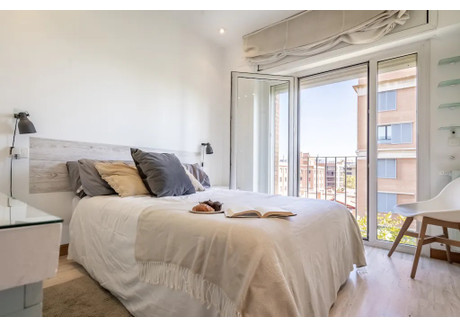 Mieszkanie do wynajęcia - Carrer de Salvador Espriu Barcelona, Hiszpania, 205 m², 1326 USD (5543 PLN), NET-102490425