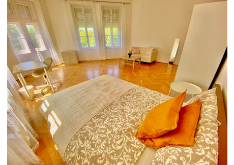 Mieszkanie do wynajęcia - Illés utca Budapest, Węgry, 110 m², 464 USD (1924 PLN), NET-102549098