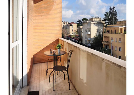 Mieszkanie do wynajęcia - Via di Santa Costanza Rome, Włochy, 190 m², 826 USD (3362 PLN), NET-102672699