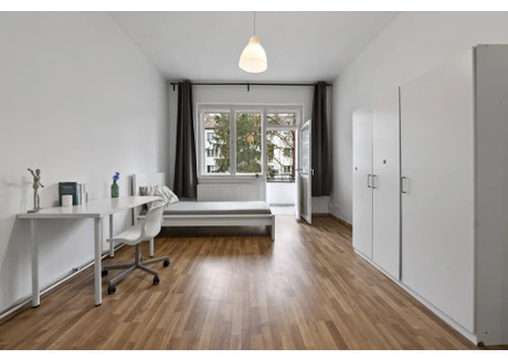 Mieszkanie do wynajęcia - Friedrichsbrunner Straße Berlin, Niemcy, 55 m², 824 USD (3420 PLN), NET-102698261