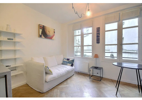 Mieszkanie do wynajęcia - Rue des Écouffes Paris, Francja, 16 m², 1208 USD (4954 PLN), NET-102639016