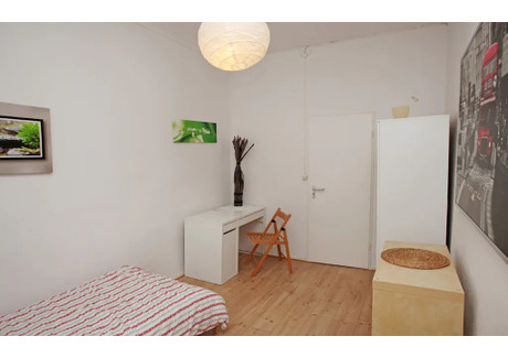 Mieszkanie do wynajęcia - Körnerstraße Berlin, Niemcy, 84 m², 665 USD (2706 PLN), NET-102887900