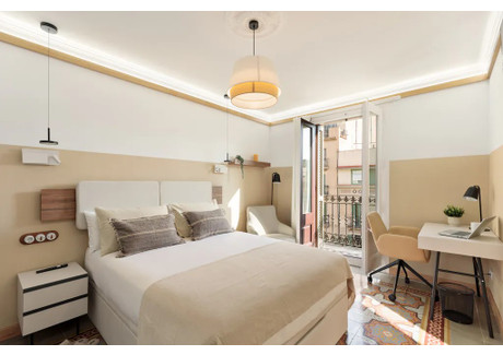 Mieszkanie do wynajęcia - Carrer del Consell de Cent Barcelona, Hiszpania, 130 m², 1310 USD (5436 PLN), NET-102802443