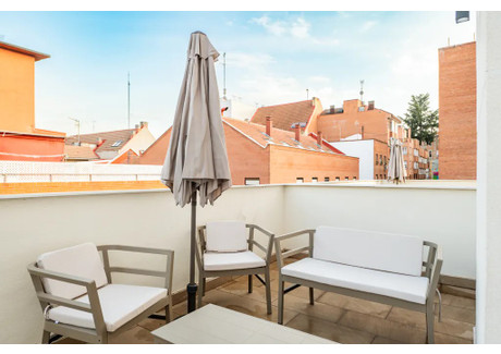 Mieszkanie do wynajęcia - Calle Luis Missón Madrid, Hiszpania, 88 m², 1890 USD (7844 PLN), NET-102802674