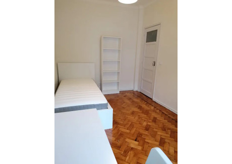 Mieszkanie do wynajęcia - Avenida Gomes Pereira Lisbon, Portugalia, 40 m², 622 USD (2580 PLN), NET-102985490