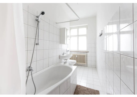 Mieszkanie do wynajęcia - Gubener Straße Berlin, Niemcy, 36 m², 1387 USD (5757 PLN), NET-102985593