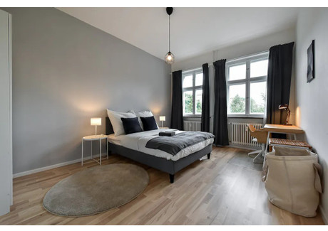 Mieszkanie do wynajęcia - Gubener Straße Berlin, Niemcy, 82 m², 865 USD (3545 PLN), NET-102915861