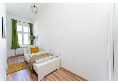 Mieszkanie do wynajęcia - Trützschlerstraße Berlin, Niemcy, 65 m², 660 USD (2706 PLN), NET-102916100