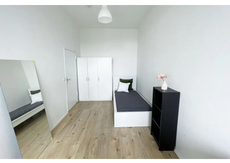 Mieszkanie do wynajęcia - Bismarckstraße Berlin, Niemcy, 46 m², 776 USD (3183 PLN), NET-103045617