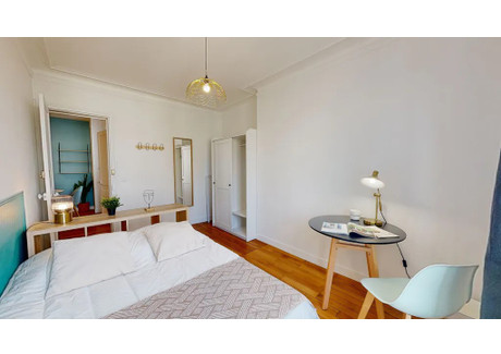 Mieszkanie do wynajęcia - Rue des Cloys Paris, Francja, 155 m², 958 USD (3974 PLN), NET-103133956