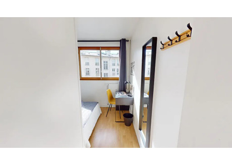 Mieszkanie do wynajęcia - Rue Riquet Paris, Francja, 98 m², 885 USD (3673 PLN), NET-103259116