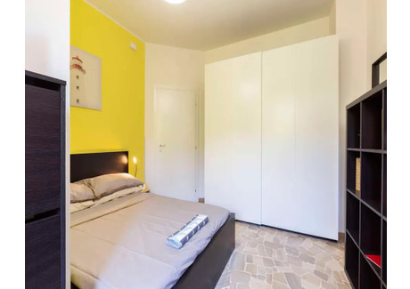 Mieszkanie do wynajęcia - Via Lorenteggio Milan, Włochy, 130 m², 792 USD (3286 PLN), NET-103202459