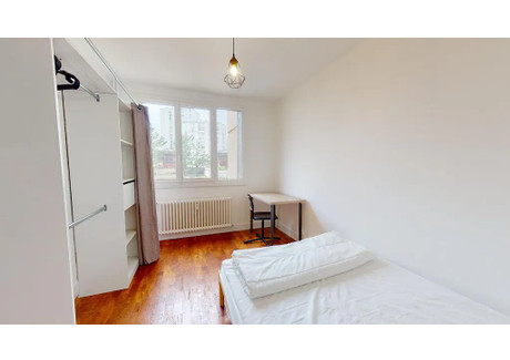 Mieszkanie do wynajęcia - Rue Frédéric Fays Villeurbanne, Francja, 82 m², 546 USD (2265 PLN), NET-103238766