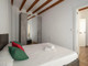 Mieszkanie do wynajęcia - Carrer de l'Hospital Barcelona, Hiszpania, 90 m², 2369 USD (9549 PLN), NET-94040410