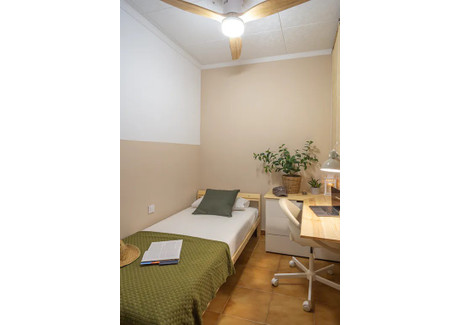 Mieszkanie do wynajęcia - Rambla del Raval Barcelona, Hiszpania, 82 m², 597 USD (2353 PLN), NET-94239216