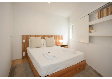 Mieszkanie do wynajęcia - Rua de Cedofeita Porto, Portugalia, 60 m², 4357 USD (17 166 PLN), NET-94602451