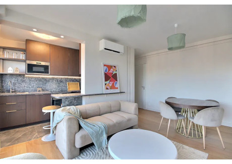 Mieszkanie do wynajęcia - Rue Saint-Charles Paris, Francja, 68 m², 3457 USD (13 620 PLN), NET-94701823
