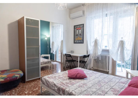 Mieszkanie do wynajęcia - Via Tuscolana Rome, Włochy, 110 m², 643 USD (2587 PLN), NET-94788966