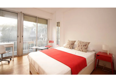 Mieszkanie do wynajęcia - Carrer de González Tablas Barcelona, Hiszpania, 109 m², 810 USD (3191 PLN), NET-94789067