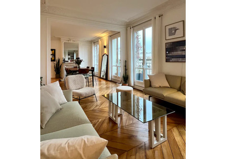 Mieszkanie do wynajęcia - Boulevard de Magenta Paris, Francja, 70 m², 7849 USD (32 807 PLN), NET-94984452