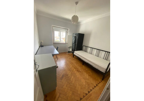 Mieszkanie do wynajęcia - Rua Francisco de Holanda Lisbon, Portugalia, 75 m², 567 USD (2354 PLN), NET-95192912