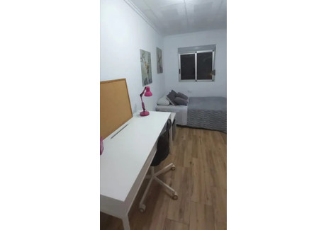 Mieszkanie do wynajęcia - Carrer Poeta Andrés Cabrelles Valencia, Hiszpania, 100 m², 656 USD (2684 PLN), NET-95495444