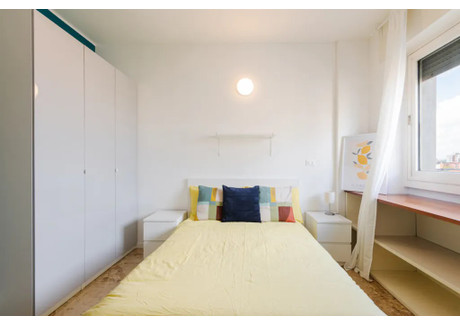 Mieszkanie do wynajęcia - Viale Evaristo Stefini Milan, Włochy, 129 m², 842 USD (3319 PLN), NET-95613920