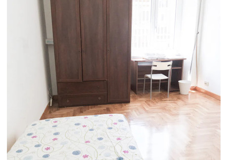 Mieszkanie do wynajęcia - Via La Spezia Rome, Włochy, 70 m², 751 USD (2958 PLN), NET-95666051