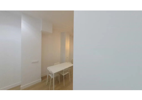 Mieszkanie do wynajęcia - Calle Nicolasa Gómez Madrid, Hiszpania, 40 m², 1560 USD (6116 PLN), NET-95666180