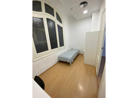 Mieszkanie do wynajęcia - Carrer de Casp Barcelona, Hiszpania, 280 m², 538 USD (2102 PLN), NET-95865051