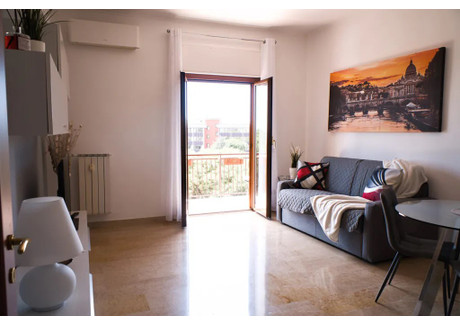 Mieszkanie do wynajęcia - Piazza Biagio Pace Rome, Włochy, 70 m², 2139 USD (8622 PLN), NET-95892035