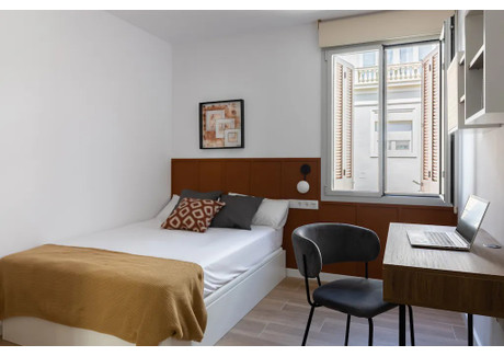 Mieszkanie do wynajęcia - Carrer de Muntaner Barcelona, Hiszpania, 173 m², 1067 USD (4205 PLN), NET-95993654