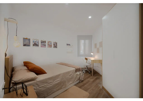 Mieszkanie do wynajęcia - Carrer de Nàpols Barcelona, Hiszpania, 101 m², 858 USD (3561 PLN), NET-96079564