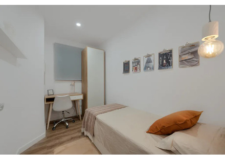 Mieszkanie do wynajęcia - Carrer de Nàpols Barcelona, Hiszpania, 101 m², 853 USD (3359 PLN), NET-96079566
