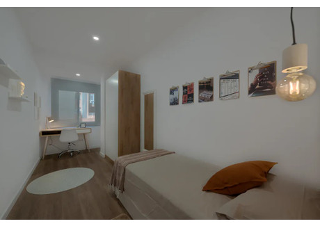 Mieszkanie do wynajęcia - Carrer de Nàpols Barcelona, Hiszpania, 91 m², 883 USD (3542 PLN), NET-96079569