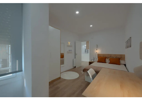 Mieszkanie do wynajęcia - Carrer de Nàpols Barcelona, Hiszpania, 91 m², 922 USD (3705 PLN), NET-96079571